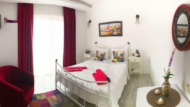 Umit Ev Hotel Alaçatı Ngoại thất bức ảnh